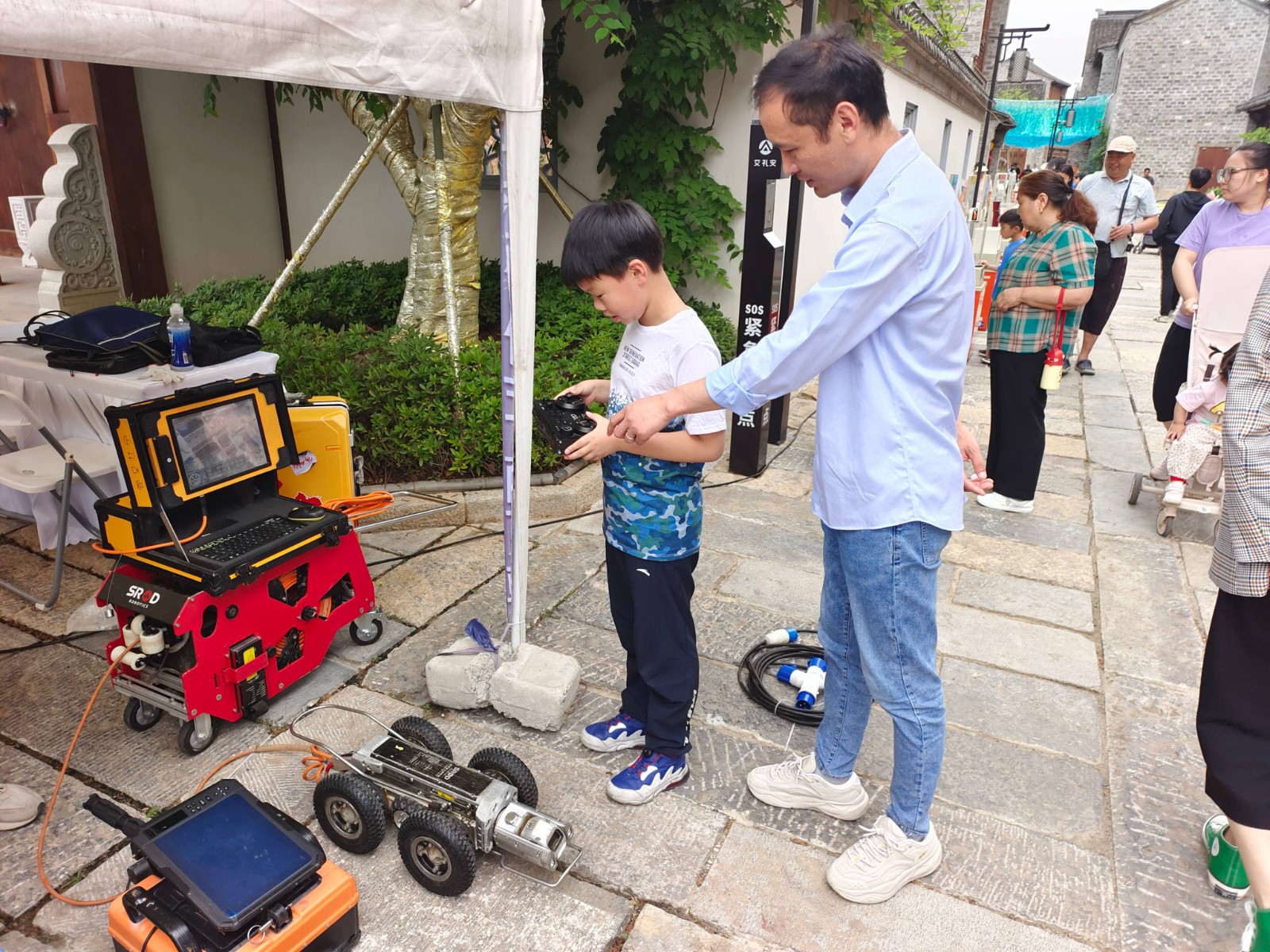 弘揚科學家精神 展地質報國風采3(1).jpg